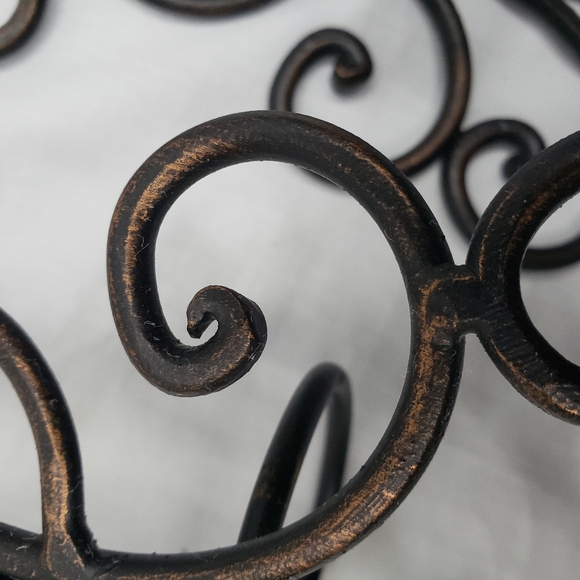 Two Vintage Scrolled Black Iron Wall Sconces Bronze Details - Picture 4 of 7